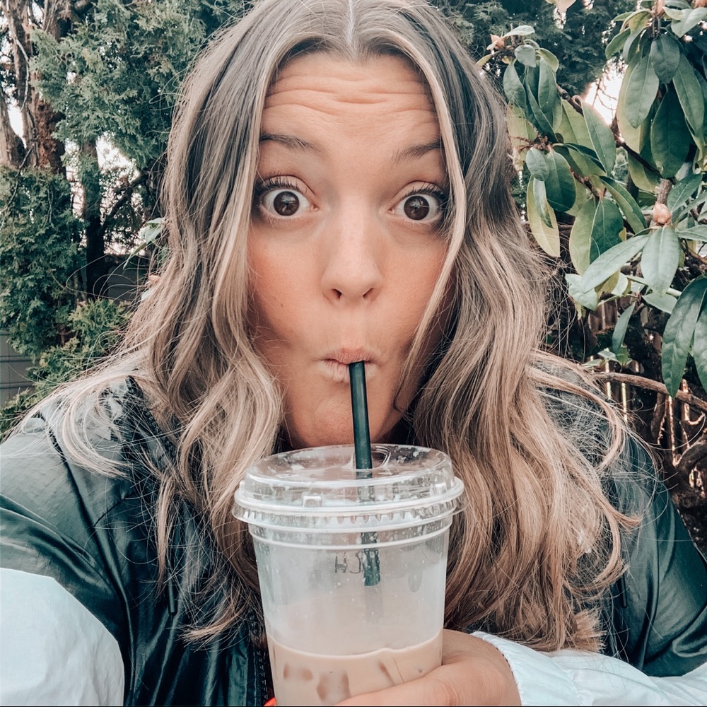 Meet your Posher, Courtney